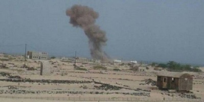 قذائف مدفعية الحوثي تمطر منازل المواطنين في الجبلية 