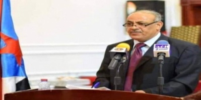 رئيس انتقالي حضرموت يعلق على عودة الرئيس الزُبيدي