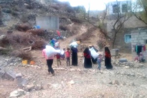 مليشيات الحوثي تنتهك حقوق الأنسان وتهجر سكان مناطق شاسعة غرب وشمال الفاخر
