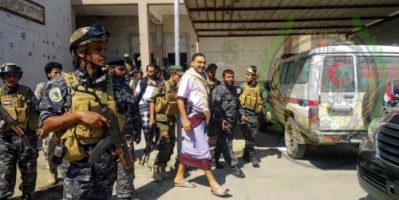 قائد المقاومة الجنوبية بشبوة يزور معسكر لواء حماية المنشآت بالعاصمة عدن