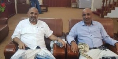 الرئيس الزبيدي يلتقي المناضل دوش اليزيدي رئيس مجموعة ٢١ مايو الجنوبية الداعمة 