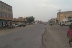 القذائف الحوثية تلقي جام غضبها على منازل المواطنين في حيس 