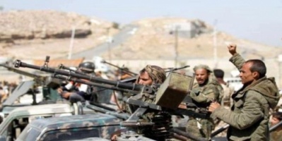 المليشيات الحوثية تعيد قوات كانت قد سحبتهم من جبهة الفاخر 