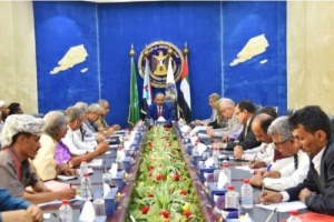 الرئيس الزُبيدي يشيد بصمود أبناء وقبائل أبين في وجه المخططات الإخوانية 