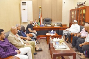 الرئيس القائد عيدروس الزُبيدي يستقبل عدداً من أبناء الجالية الجنوبية في الولايات المتحدة