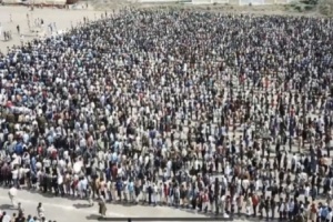 الجعدي يعلق على حشود الاصلاح بمعسكر يفرس في تعز 