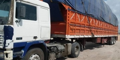 قوات الحزام الأمني تضبط شاحنة محملة  بكمية من الدراجات النارية في العاصمة عدن