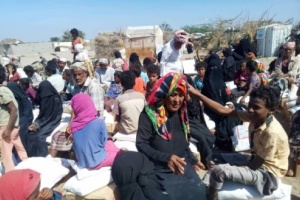 الإمارات توزع 114 ألف سلة غذائية استفاد منها 600 ألف شخص بمناطق الساحل الغربي لليمن خلال العام الحالي