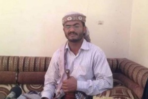 قائد الحزام الأمني بأبين يُدين الحادث الإرهابي الذي استهدف منصة الاحتفال بالضالع 