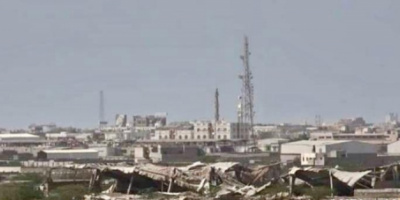 مليشيات الحوثي تواصل خروقاتها وتستهدف مواقع القوات المشتركة في الدريهمي