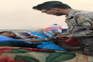 العتيبي يزور مصابي هجوم الضالع ويبدي الإستعداد لإخلاء من يستلزم علاجه بالخارج