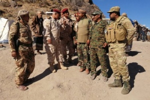 قائد اللواء الاول مشاة يزور جبهة مريس ويلتقي بقيادات اللواء الخامس صاعقة.