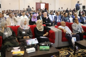 في ملتقى الصيادلة العلمي الثاني تقديم وعرض 13 ورقة علمية 
