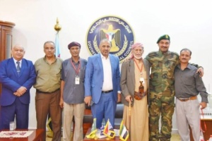  الرئيس الزُبيدي: لابد من تضافر الجهود لتحرير كل الأراضي الجنوبية 