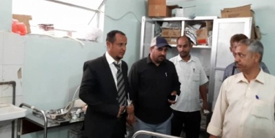 مديرا مكتب المحافظ والإعلام يتفقدان أحوال جرحى منصة ميدان الصمود الرياضي بالضالع