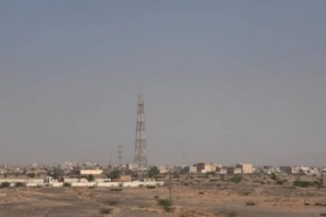 مليشيات الحوثي تقصف الأحياء السكنية وتثير الهلع في صفوف المواطنين بمدينة حيس 