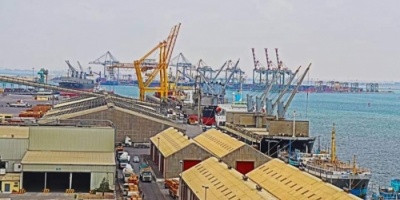 ميناء عدن يحقق أعلى أرقامه القياسية في مناولة البضائع الجافة خلال 2019 