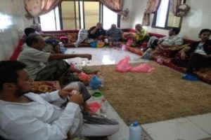 اللجان المجتمعية بالتواهي تطالب قوات الأمن بالقضاء على ظاهرة حمل السلاح بعدن