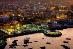 مدير الكهرباء يحذر من صيف كارثي في عدن 