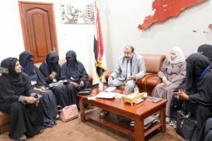 اللواء بن بريك يُشيد بصمود المرأة المهرية أمام التحديات التي تواجه البلاد