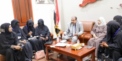 اللواء بن بريك يُشيد بصمود المرأة المهرية أمام التحديات التي تواجه البلاد