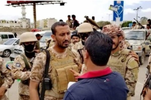 *قائد عسكري يوجه دعوة لدول التحالف بإنهاء حالة الفراغ الامني والاداري بعدن وسرعة تطبيق اتفاق الرياض*