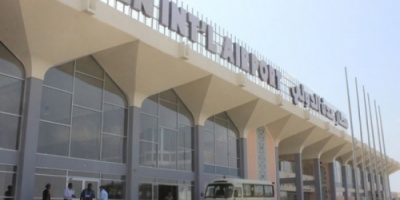 مطار عدن يوقف مطلوبين امنيين ويسلمهم للجهات الامنية(تفاصيل) 