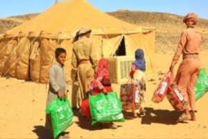قصص مأساوية لنازحين الجوف في مأرب.. رشفة ماء مقابل بندقية 