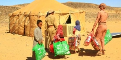 قصص مأساوية لنازحين الجوف في مأرب.. رشفة ماء مقابل بندقية 