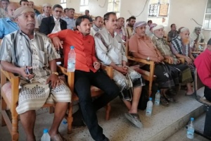 انتقالي ردفان يعقد لقاءً موسعاً مع المراكز الانتقالية في المدينة .