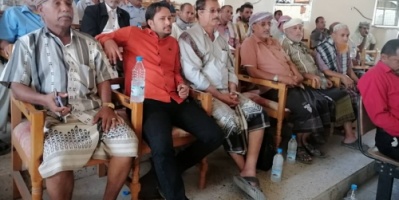 انتقالي ردفان يعقد لقاءً موسعاً مع المراكز الانتقالية في المدينة .