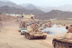 القائد النوبي يدفع بتعزيزات عسكرية كبيرة من قوات اللواء الخامس دعم وإسناد صوب عدن وابين .