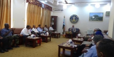 د.الوالي يترأس اجتماعا طارئا مع مدراء مديريات عدن لمناقشة التدابير المتخذة لمواجهة كورونا.