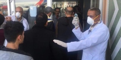 مدير الخدمات الصحية بمطار عدن الدولي يطمئن المواطنين بعدم دخول اَي مصاب إلى البلاد