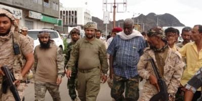 من جانب إنساني وموقف وطني. المشوشي والوالي يتفقدان منطقة الشيخ إسحاق ويطمئنان على الساكنيين،،جراء السيول.