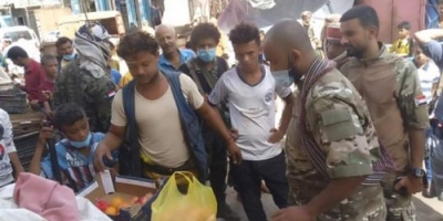 حزام_أبين يقوم بحملة إغلاق المحلات التجارية وقاعات الأفراح ورفع البسطات وقاية من "كورونا