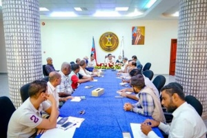 السقطري يبحث مع مدير صندوق النظافة سُبل تنسيق الجهود لإطلاق حملة نظافة واسعة بالعاصمة عدن