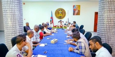 السقطري يبحث مع مدير صندوق النظافة سُبل تنسيق الجهود لإطلاق حملة نظافة واسعة بالعاصمة عدن