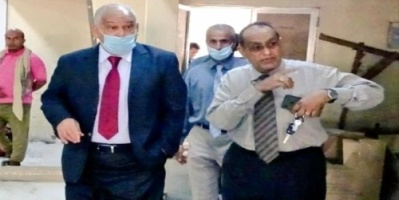 الوالي وخدابخش يطلعان على تجهيزات مركزي الحجر الصحي في عدن.
