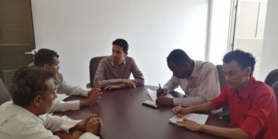 تنفيذ لتوجيهات رئيس انتقالي ابين..  الادارة الاعلامية تعقد اجتماعا طارئا لإنجاح الحملة التوعوية لمجابهة فيروس كورونا 