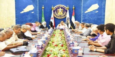 السقطري يترأس اجتماعا لمناقشة الإجراءات الوقائية والاحترازية لمواجهة فيروس كورونا.