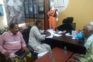 انتقالي المكلا يوقع اتفاقية شراء مع مركز الغد النسوي. لشراء كمامات معقمة 