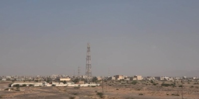 إصابة مواطن جراء قصف مليشيات الحوثي على الأحياء السكنية في مدينة حيس