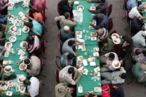 مصر تمنع صلاة التراويح والاعتكاف في رمضان ..لهذا السبب !