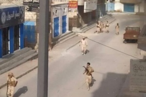 انتشار مكثف لقوات النخبة في شوارع الشحر بعد تسجيل أول حالات لفيروس كورونا 