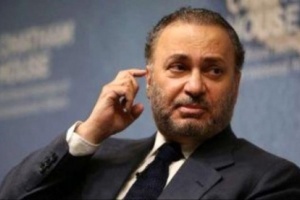 د. قرقاش " يؤكد بأن الالتفاف الدولى حول التحالف بوقف النار في اليمن ضروري".