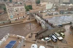 صحيفة دولية : غياب واضح للحلول الحوثية بشأن سيول الأمطار في صنعاء