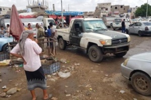 تجاوب كبير من قبل المواطنين في الضالع لمد الجبهات بوجبات الافطار والعشاء 
