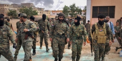 قائد قوات الحزام الأمني بعدن يزور القطاع الثامن ويطلع على الجاهزية الأمنية