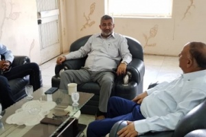 المستشار الاقتصادي لرئيس المجلس الانتقالي يزور محطات توليد الكهرباء للاطلاع على الإجراءات  المتخذة لإعادة التيار 